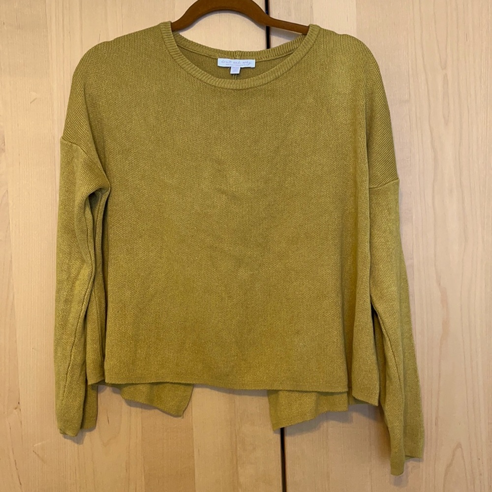 Mustard yellow open back bow top